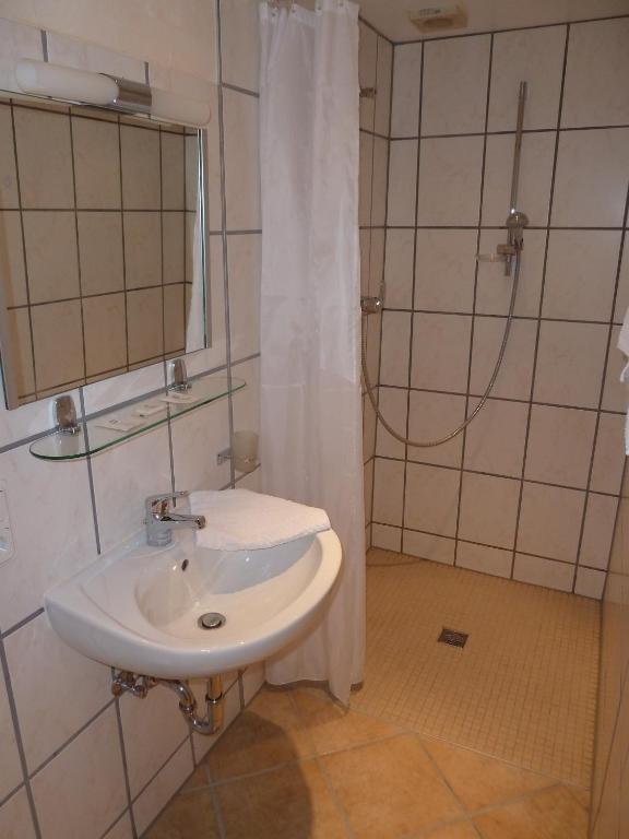 Edelstein Hotel イーダル・オーバーシュタイン 部屋 写真